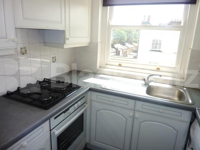 			NEW INSTRUCTION!, 2 Bedroom, 1 bath, 1 reception Flat			 Chepstow Road, BAYSWATER